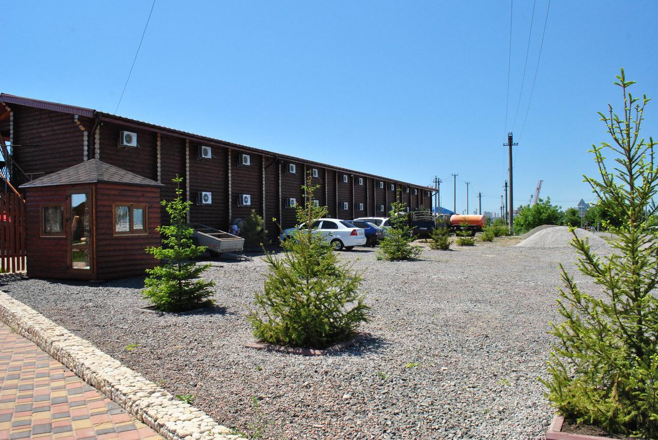 Akvalis Комплекс Для Отдыха Hotel Burlach'ya Balka Exterior photo