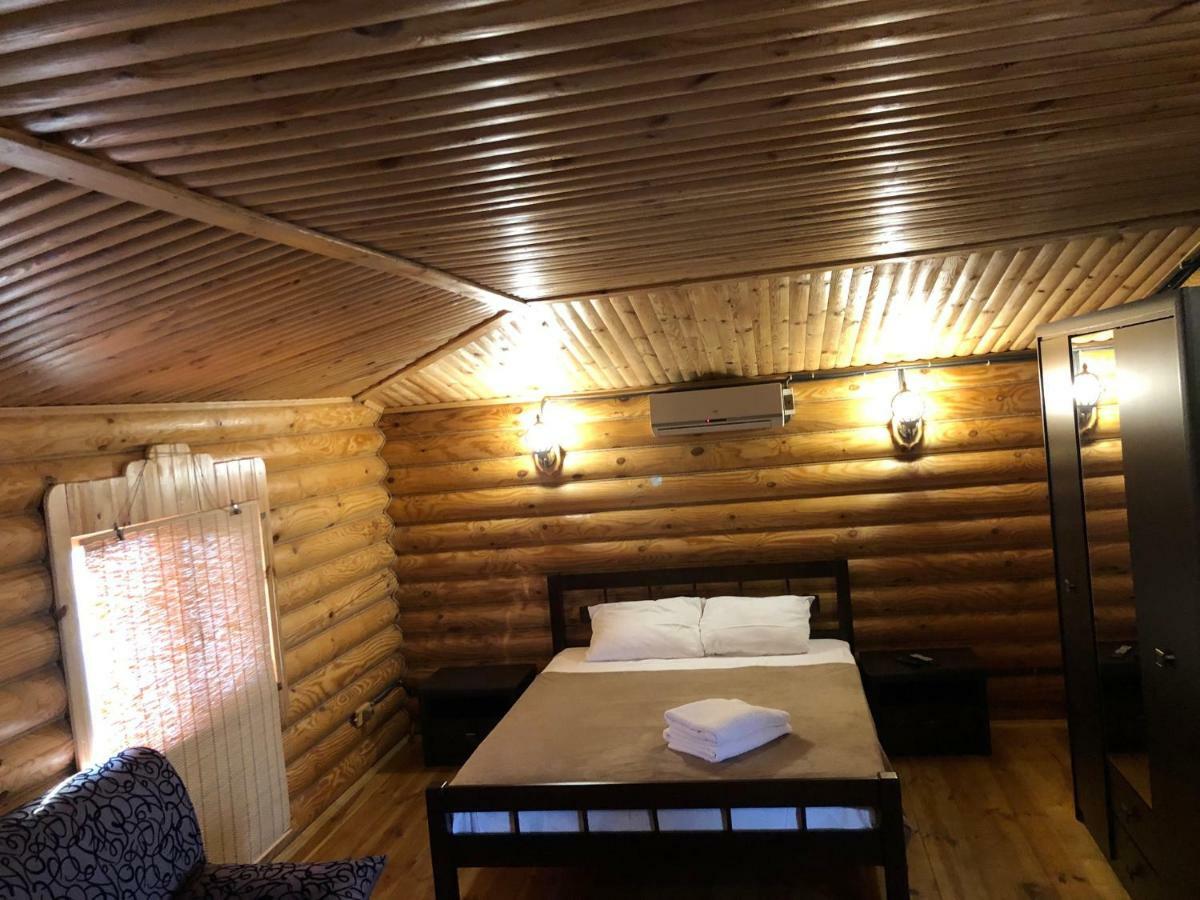 Akvalis Комплекс Для Отдыха Hotel Burlach'ya Balka Exterior photo